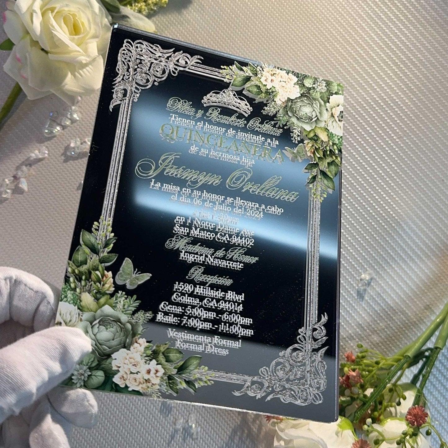 Acrylic Quinceañera Classic Silver 02